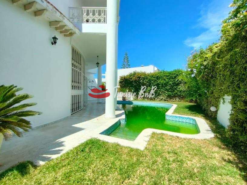 À louer une villa avec piscine au lac 2 Tunisie BNB